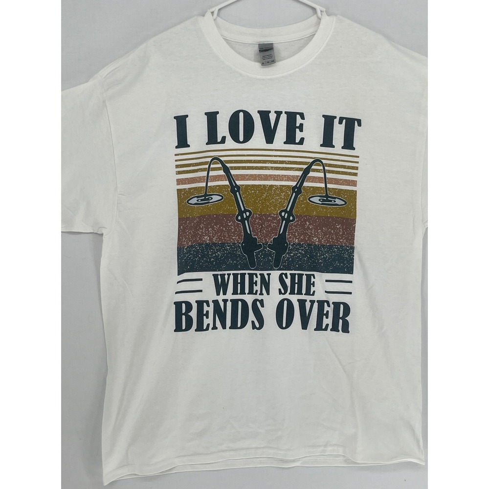 Gildan Fishing Graphic T-Shirt Mens XL Bends Over Humorous White Short Sleeve